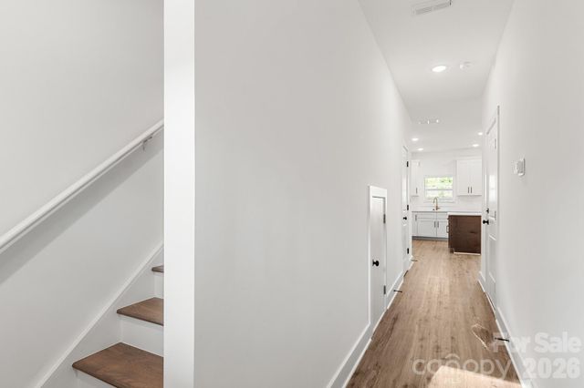 512 Carolyn Lane, Charlotte, NC 28213