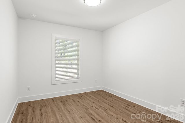 512 Carolyn Lane, Charlotte, NC 28213