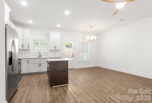 512 Carolyn Lane, Charlotte, NC 28213