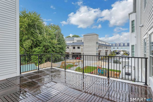 440 Heights Road 205, Darien, CT 06820