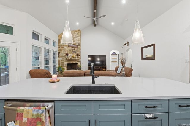 238 CIBOLO WAY, La Vernia, TX 78121