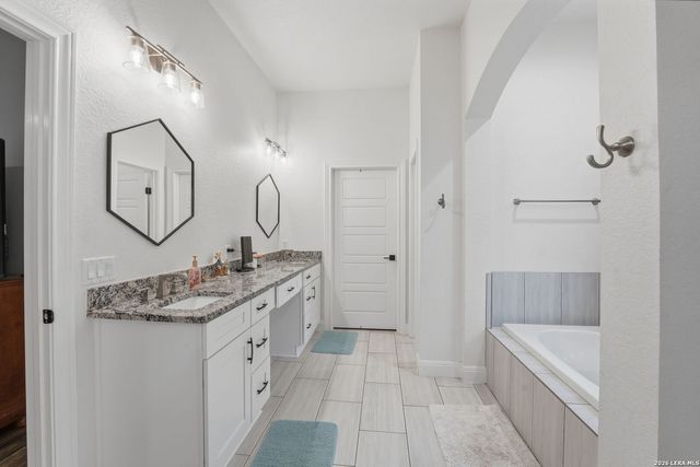 238 CIBOLO WAY, La Vernia, TX 78121