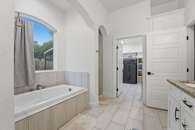238 CIBOLO WAY, La Vernia, TX 78121
