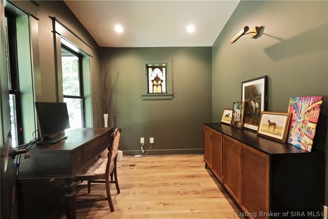 1323 Knob Avenue, New Albany, IN 47150