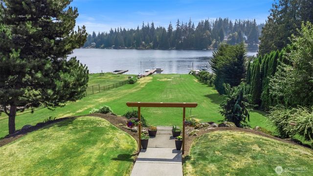17818 48th Street SE, Snohomish, WA 98290