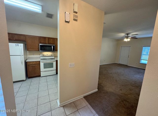396 SOUTHERN BRANCH Lane, Jacksonville, FL 32259