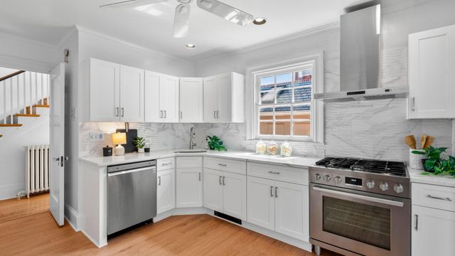 535 W 40TH ST, Baltimore, MD 21211