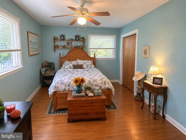 79 RAILROAD AVE, Waretown, NJ 08758