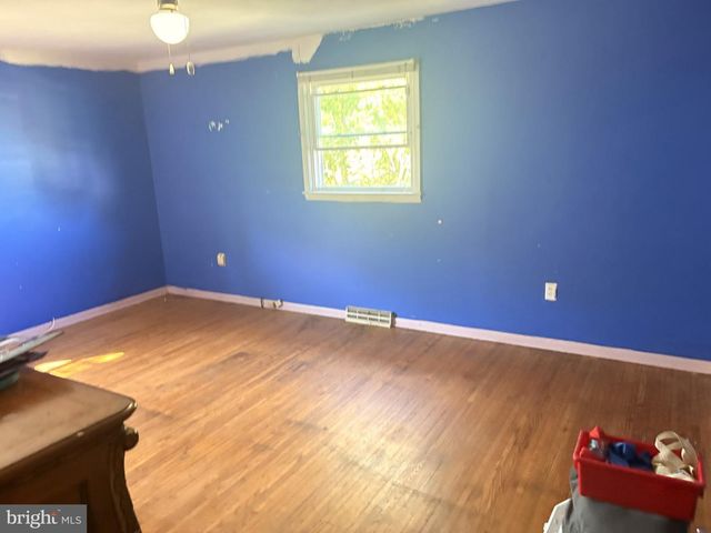 79 RAILROAD AVE, Waretown, NJ 08758