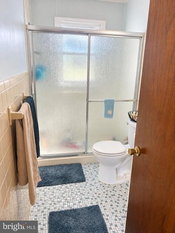 79 RAILROAD AVE, Waretown, NJ 08758
