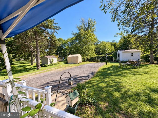 79 RAILROAD AVE, Waretown, NJ 08758