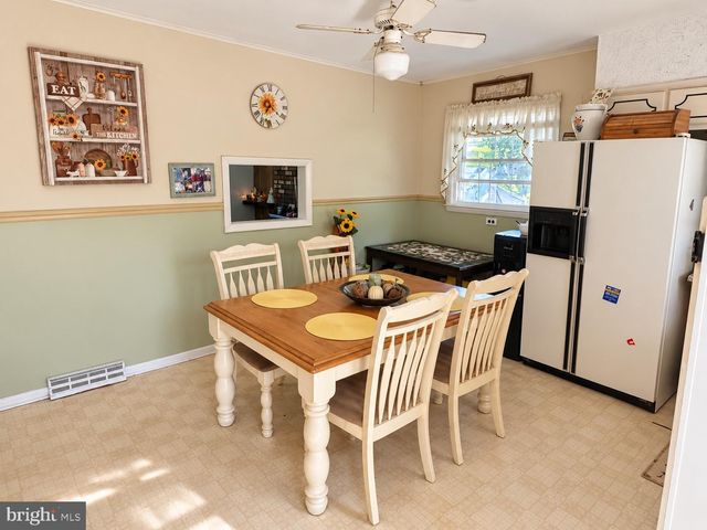 79 RAILROAD AVE, Waretown, NJ 08758