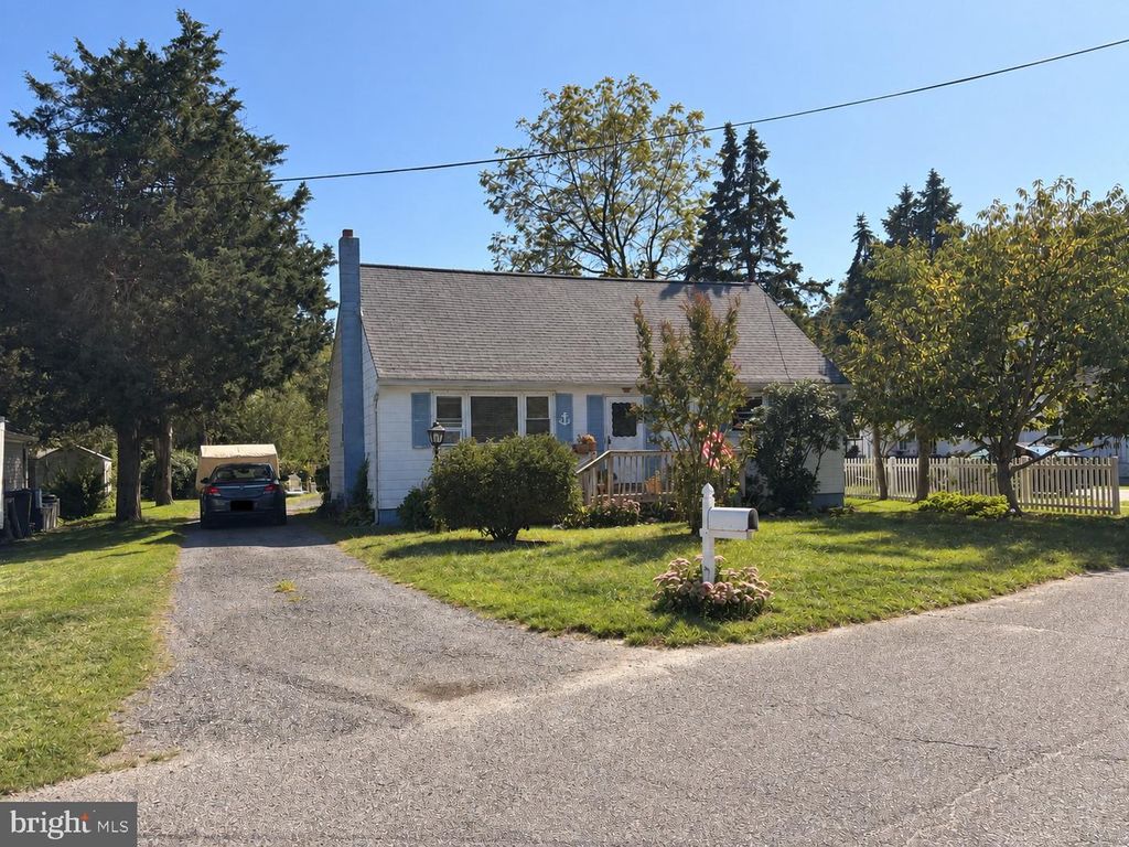 79 RAILROAD AVE, Waretown, NJ 08758