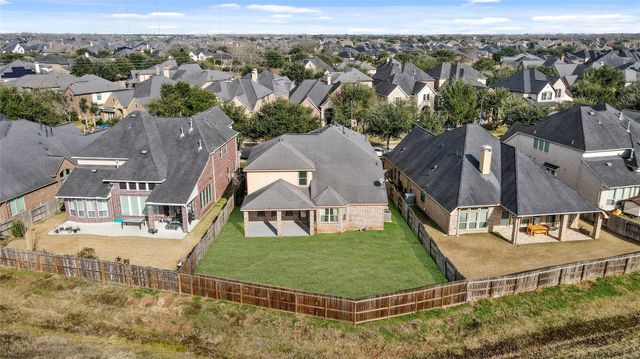 4522 Millstone Canyon Ln, Sugar Land, TX 77479