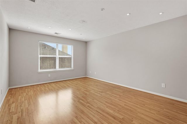 4522 Millstone Canyon Ln, Sugar Land, TX 77479