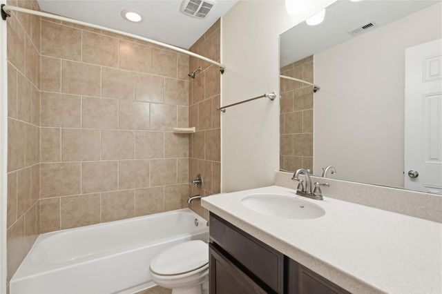 4522 Millstone Canyon Ln, Sugar Land, TX 77479