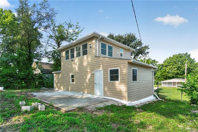 5701 Bales Avenue, Kansas City, MO 64130