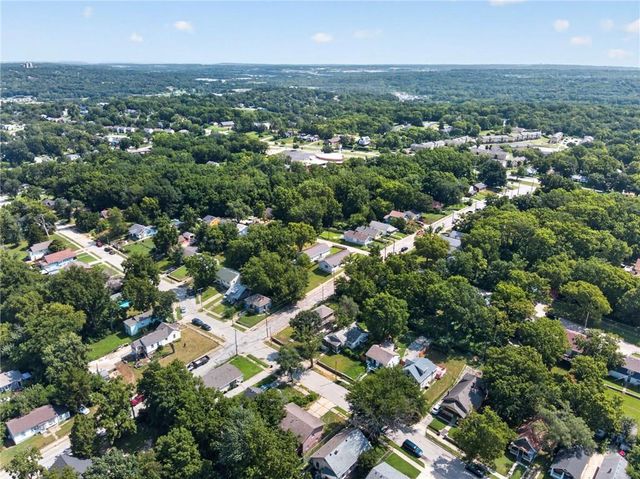 5701 Bales Avenue, Kansas City, MO 64130
