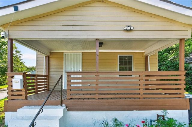 5701 Bales Avenue, Kansas City, MO 64130