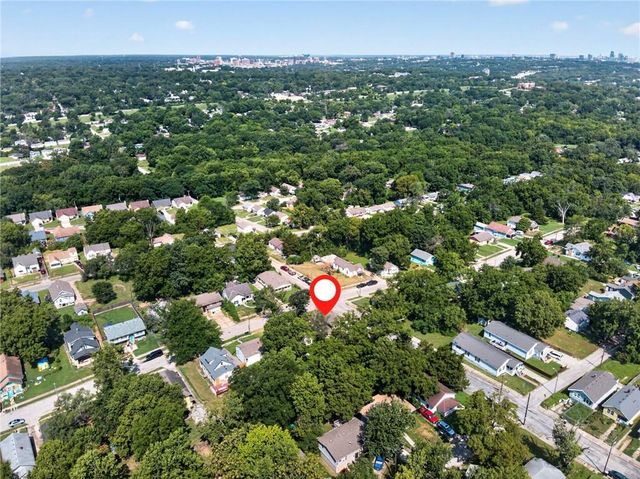 5701 Bales Avenue, Kansas City, MO 64130