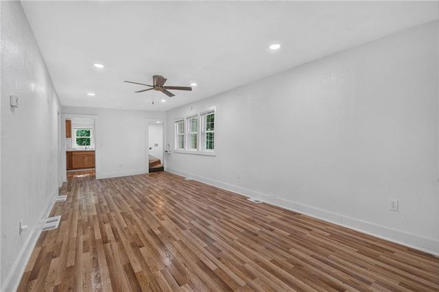 5701 Bales Avenue, Kansas City, MO 64130