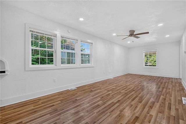 5701 Bales Avenue, Kansas City, MO 64130
