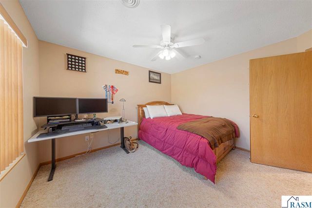 104 NE Morningside Drive, Hutchinson, MN 55350