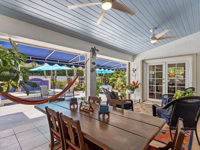 11482 SW 28th Ter, Miami, FL 33165