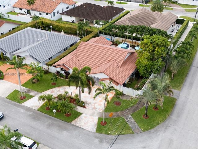 11482 SW 28th Ter, Miami, FL 33165