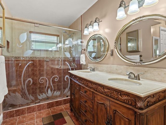 11482 SW 28th Ter, Miami, FL 33165