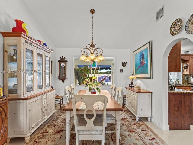 11482 SW 28th Ter, Miami, FL 33165
