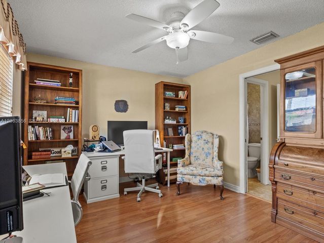 11482 SW 28th Ter, Miami, FL 33165