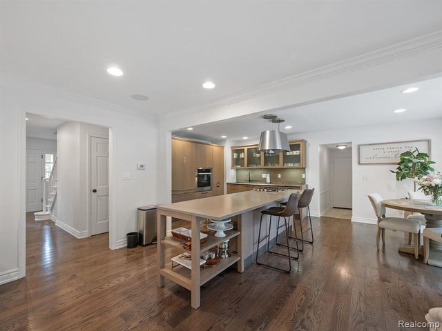 749 Kensington Lane, Bloomfield Hills, MI 48304