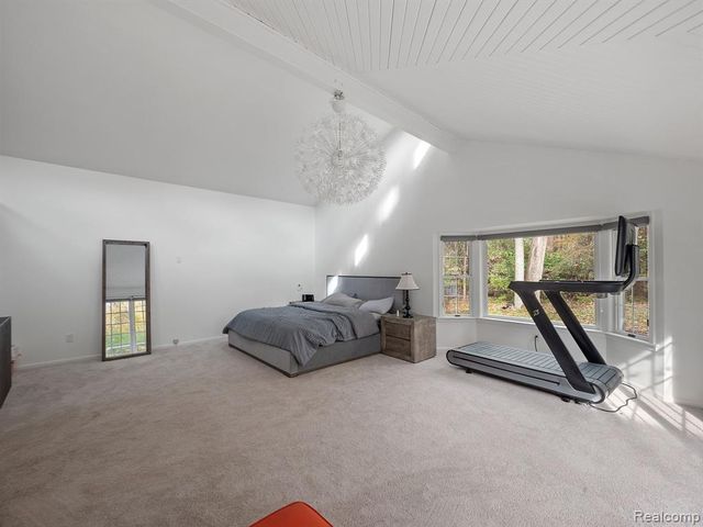 749 Kensington Lane, Bloomfield Hills, MI 48304