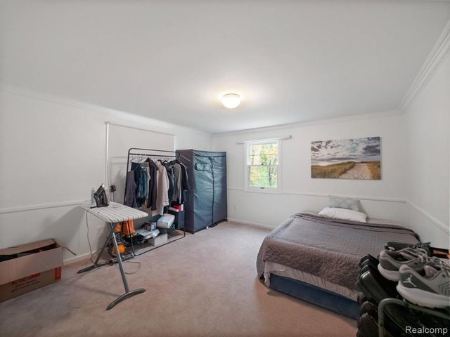 749 Kensington Lane, Bloomfield Hills, MI 48304