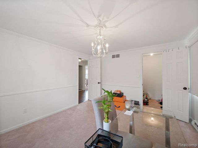 749 Kensington Lane, Bloomfield Hills, MI 48304