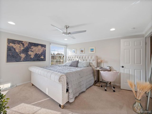 749 Kensington Lane, Bloomfield Hills, MI 48304