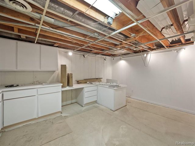 749 Kensington Lane, Bloomfield Hills, MI 48304
