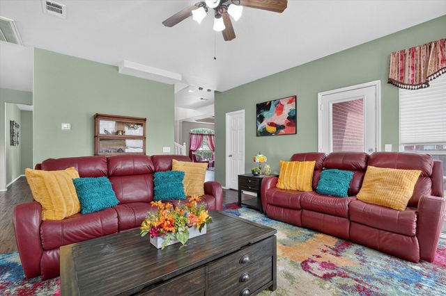 1200 Dover Heights Trail, Mansfield, TX 76063