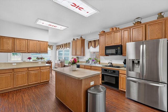 1200 Dover Heights Trail, Mansfield, TX 76063