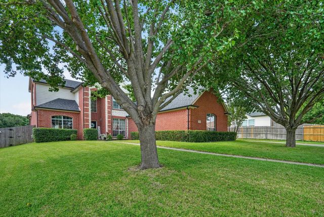 1200 Dover Heights Trail, Mansfield, TX 76063