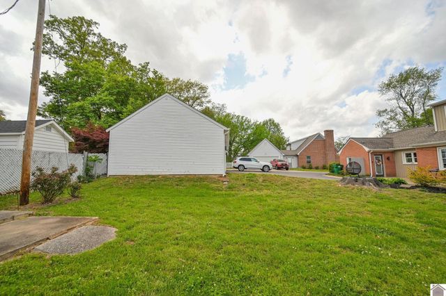 718 Backusburg Road, Mayfield, KY 42066