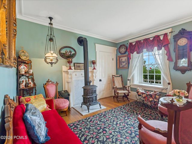 252 N 400 East, Centerville, UT 84014