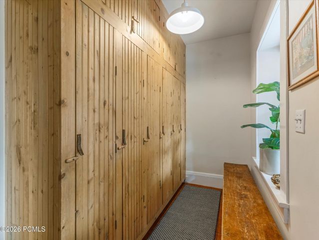 252 N 400 East, Centerville, UT 84014