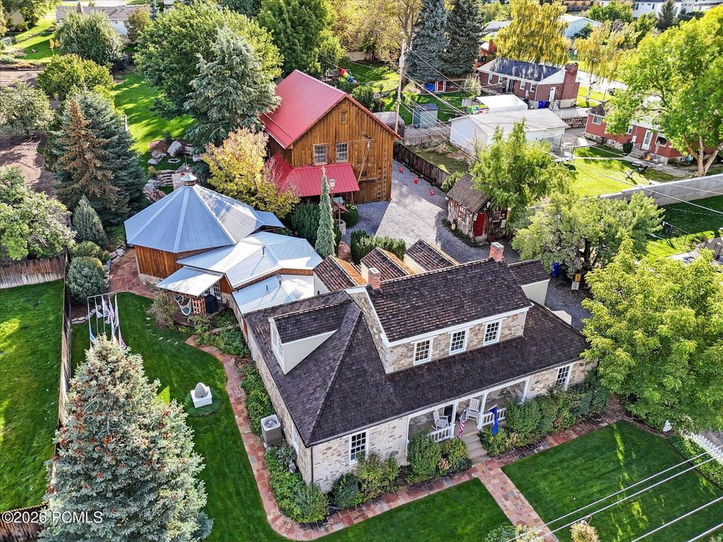 252 N 400 East, Centerville, UT 84014