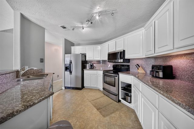 16299 Hidden Deer Lane, Conroe, TX 77302