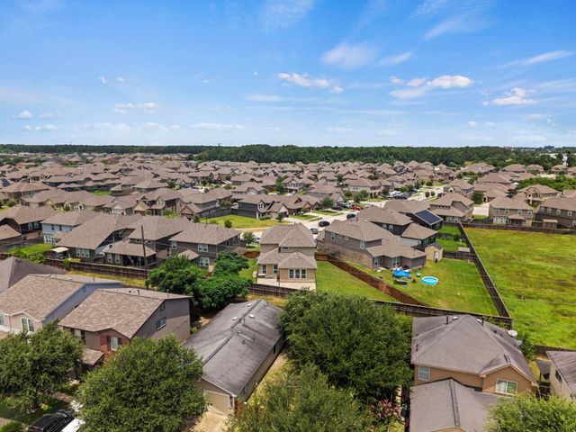 903 Willowick Bay Drive, Houston, TX 77090