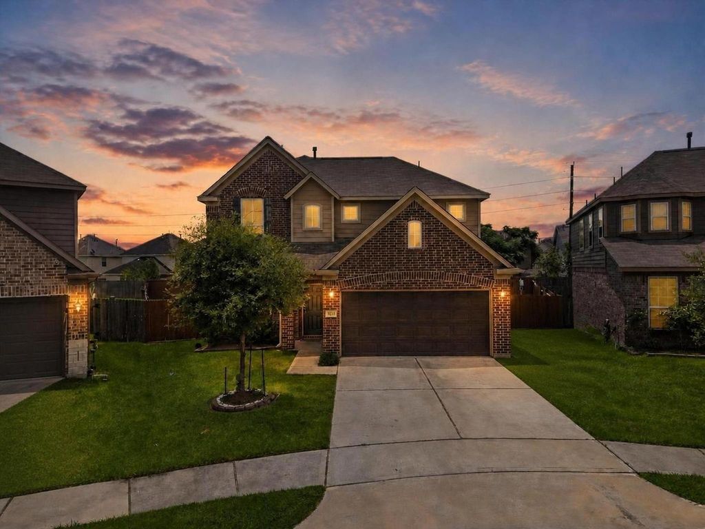 903 Willowick Bay Drive, Houston, TX 77090