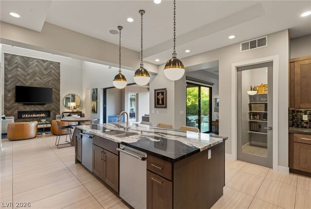 38 Moonfire Drive, Las Vegas, NV 89135