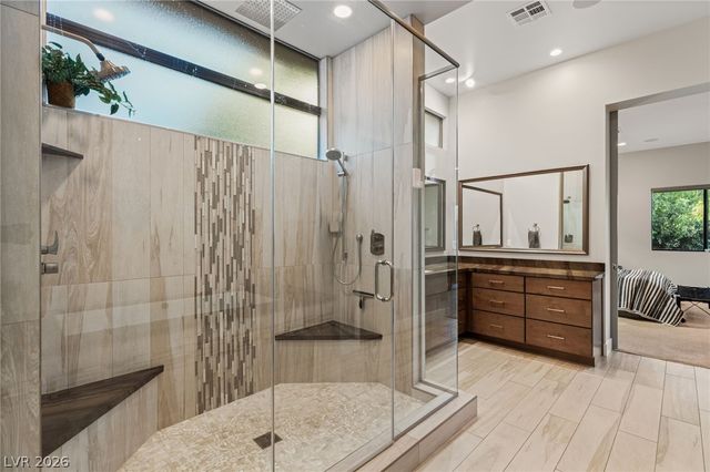 38 Moonfire Drive, Las Vegas, NV 89135